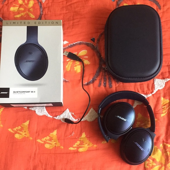 Next to new quiet comfort 35 II Wireless Bose - Picture 1 of 3